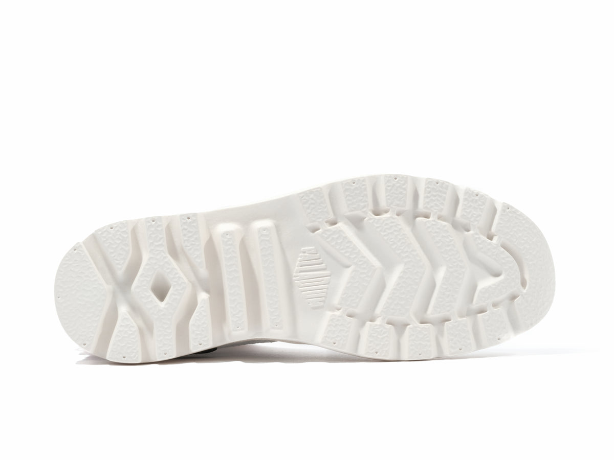 STAR WHITE/BLACK PAMPA TRAVEL LITE RS - Palladium Featured